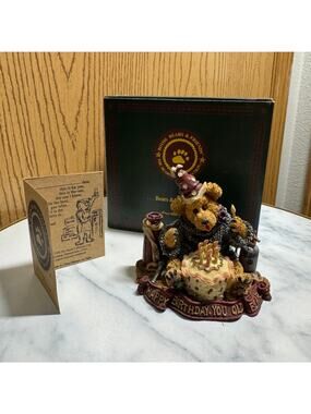 Boyds Bears figurine NIB G.M.